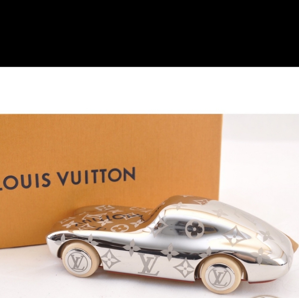 Louis Vuitton Monogram Car Paperweight NWT